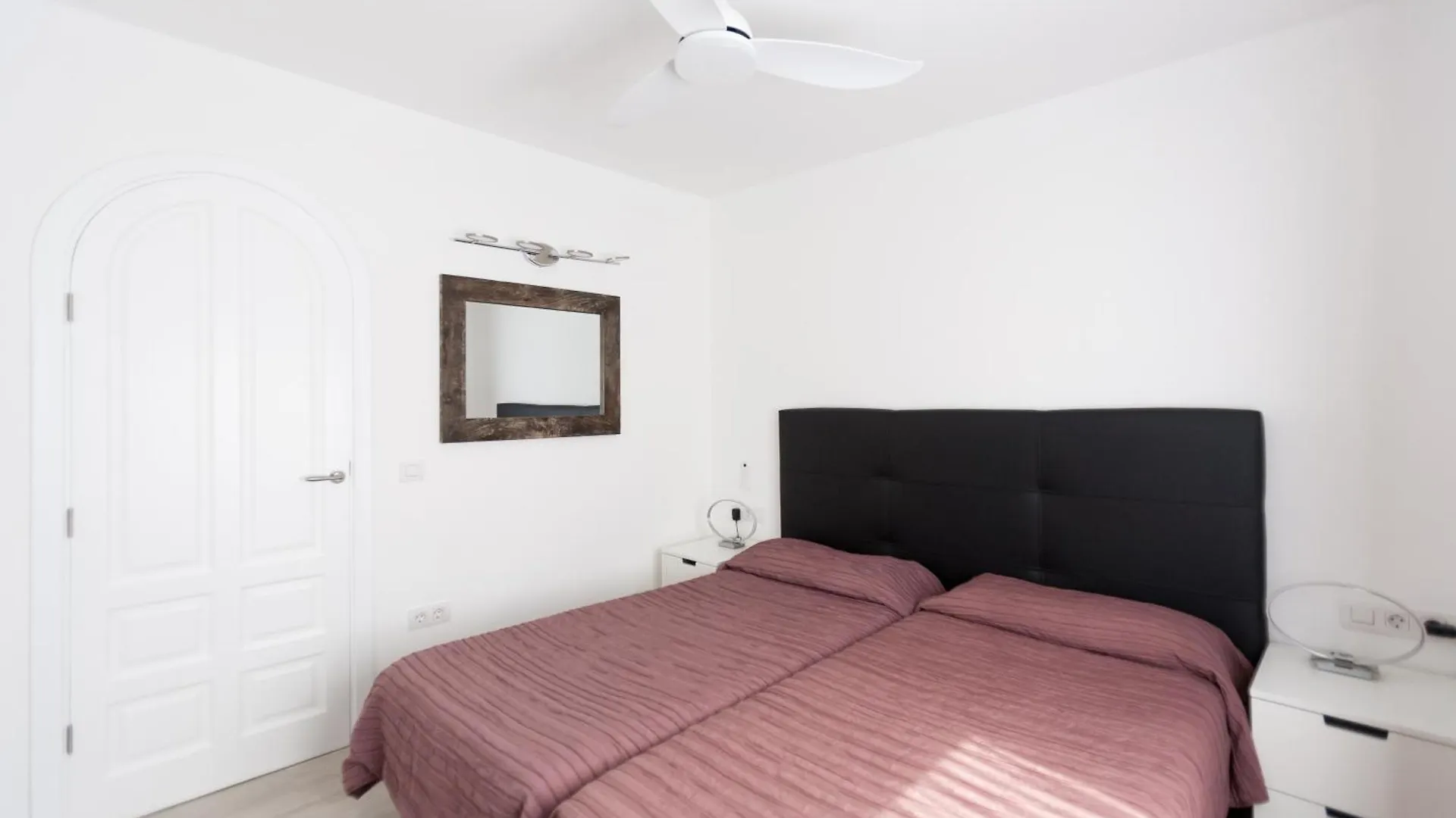 4 Bedroom Villa Mimi With Private Heated Pool Puerto del Carmen  Spagna