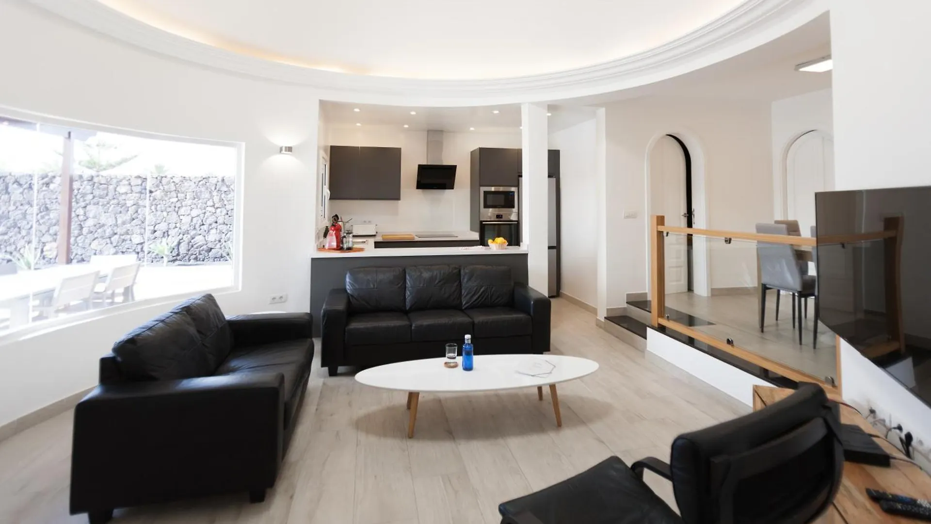 4 Bedroom Villa Mimi With Private Heated Pool Puerto del Carmen  Spagna