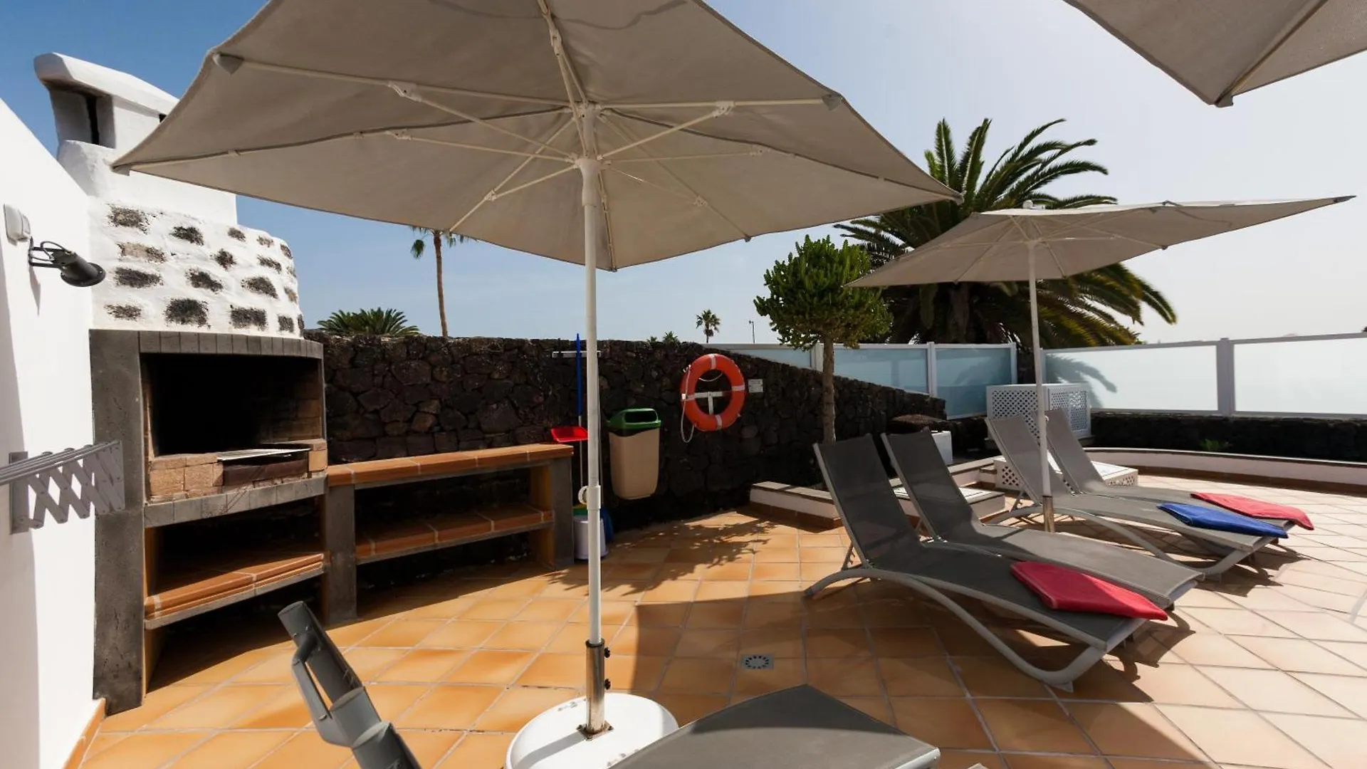 4 Bedroom Villa Mimi With Private Heated Pool Puerto del Carmen
